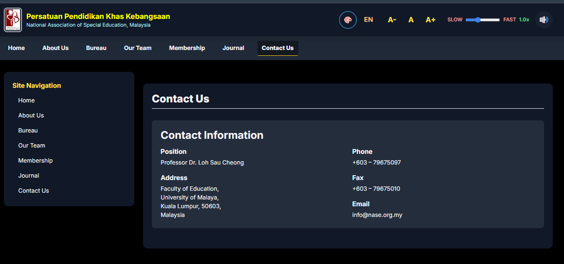 Contact page with labelled fields and a visible focus order